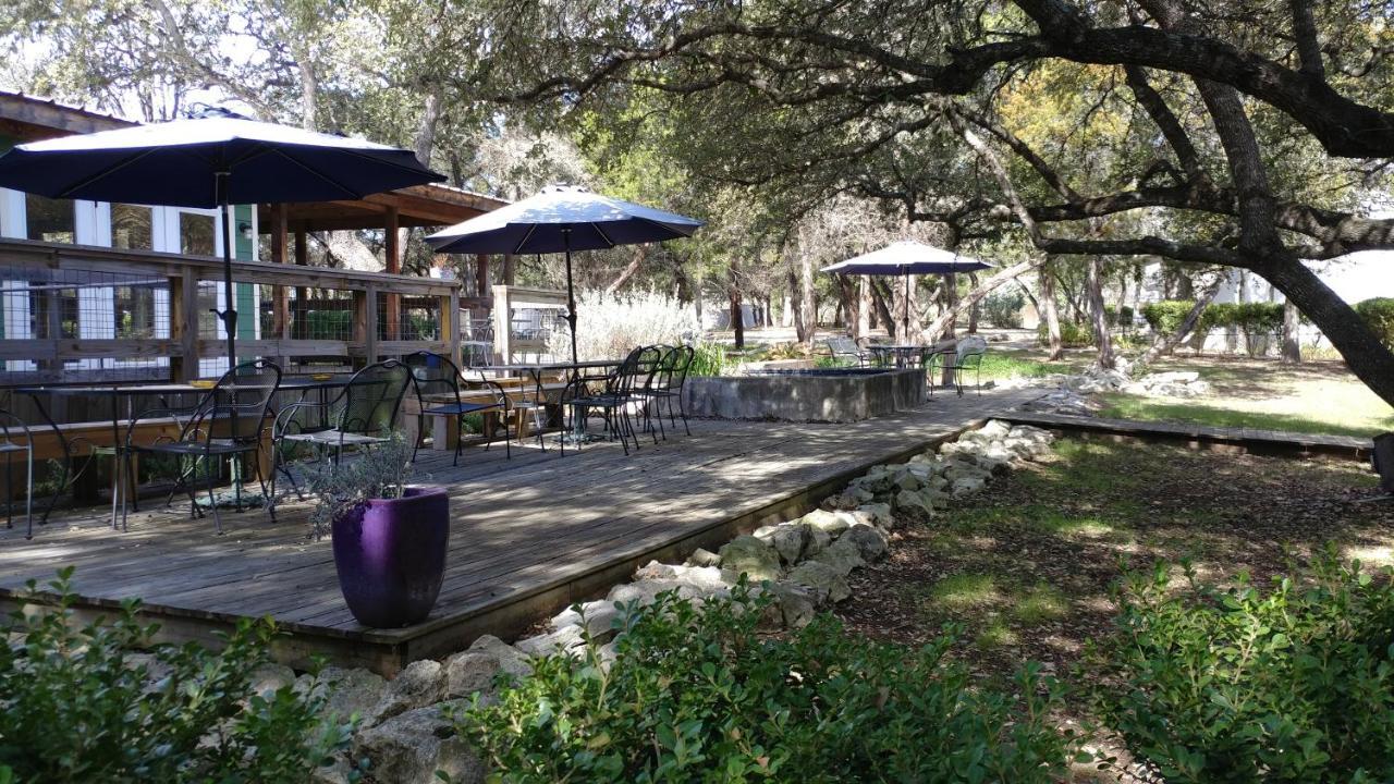 Wimberley Inn & Bar Buitenkant foto